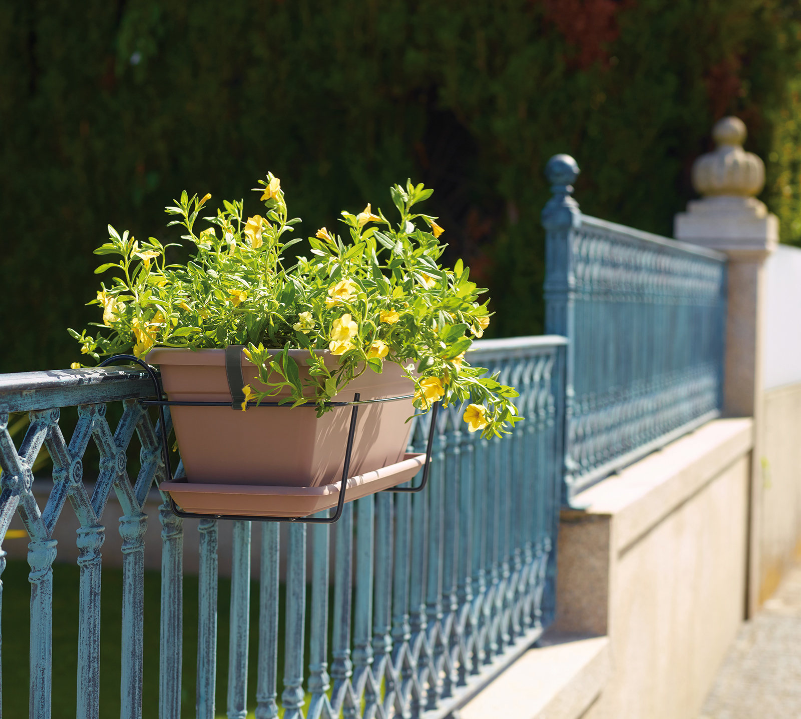 Venezia Balcony Plant Box Kit